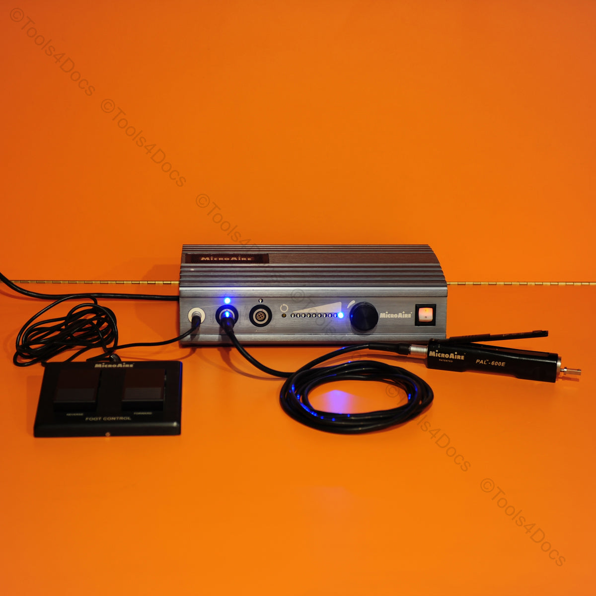 MicroAire 1025 Console with PAL-600E Handpiece, Footswitch & Cable ...