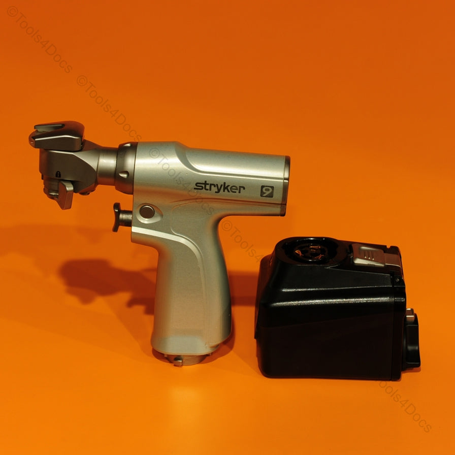 Stryker System 9 Sagittal Saw 9208 w/9120120 Large Aseptic Battery Ho