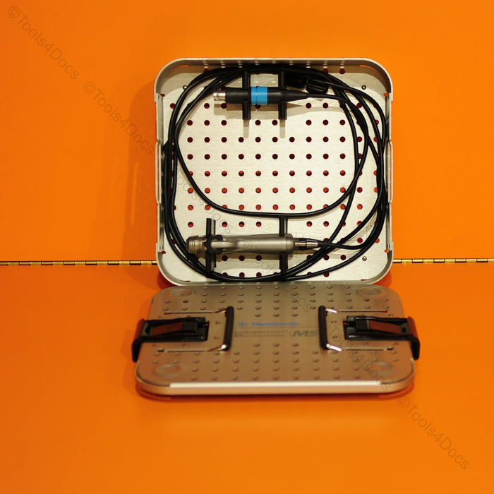 Medtronic M5 18-99200 Straightshot Microdebrider with a Sterilization Case
