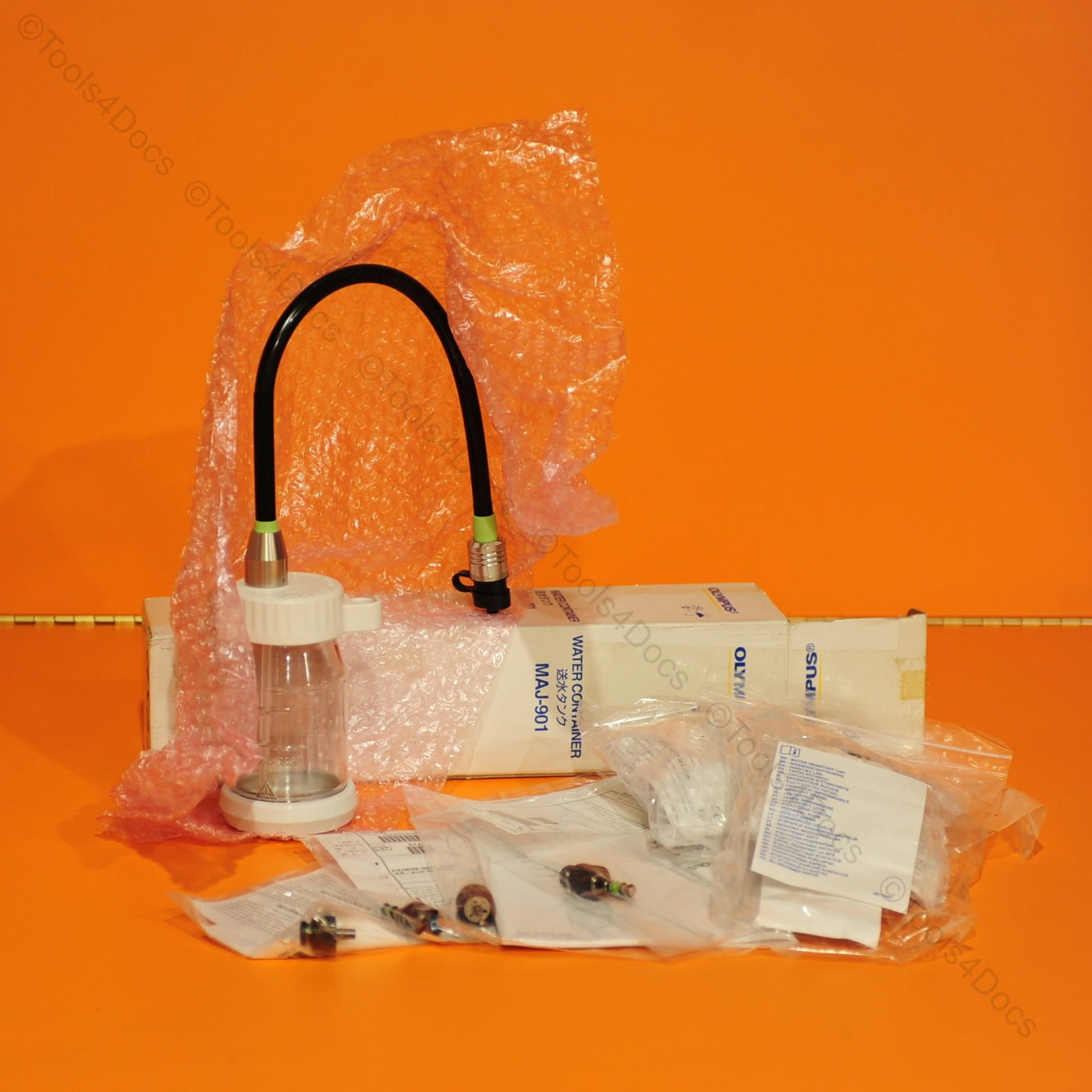 Olympus CV190 / CLV190 w/Keyboard, Bottle, Pigtail, Valves and Cable