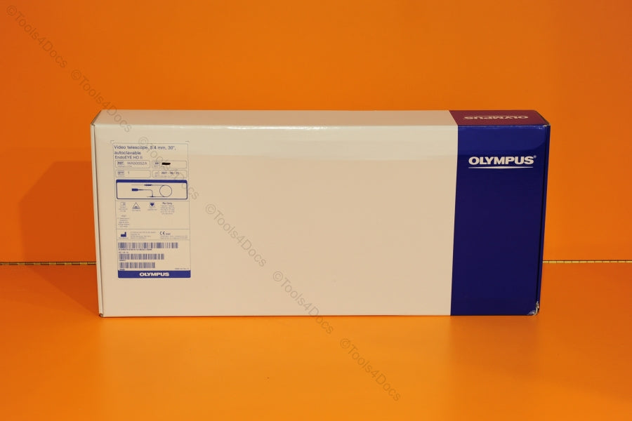 Olympus WA50052A EndoEYE II HD 5.4mm 302mm 30-Deg Video Laparoscope in a Tray