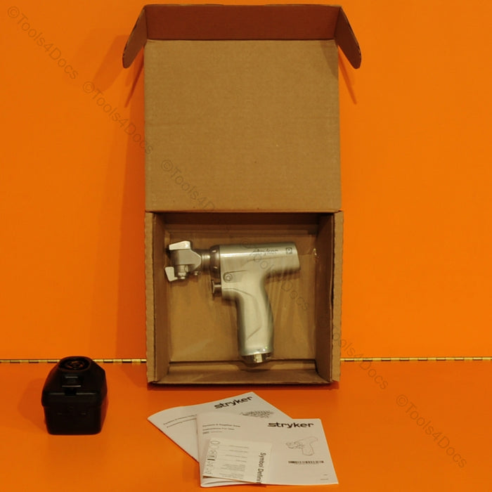 Brand New Stryker 9208 System 9 Sagittal Saw Handpiece w/9215 Large Battery