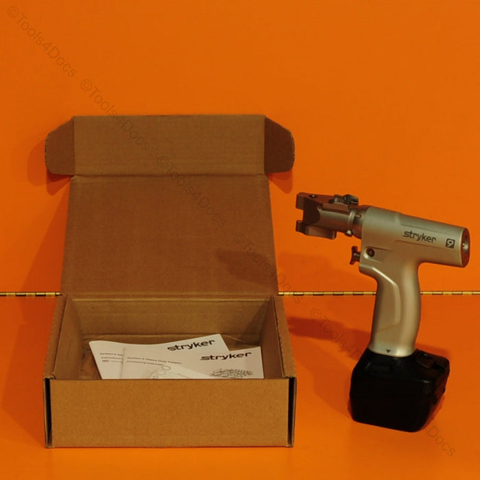 Stryker System 9 ( 9209-000-00 ) Precision Saw Handpiece with Large Battery