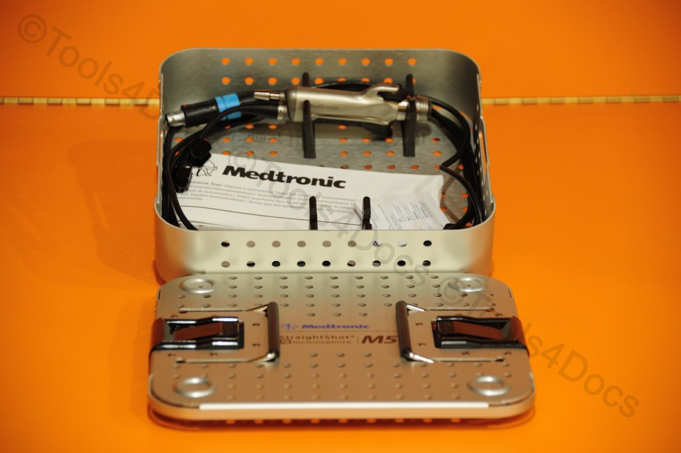 Medtronic M5 18-99200 Straightshot Microdebrider in a Sterilization Case/Tray